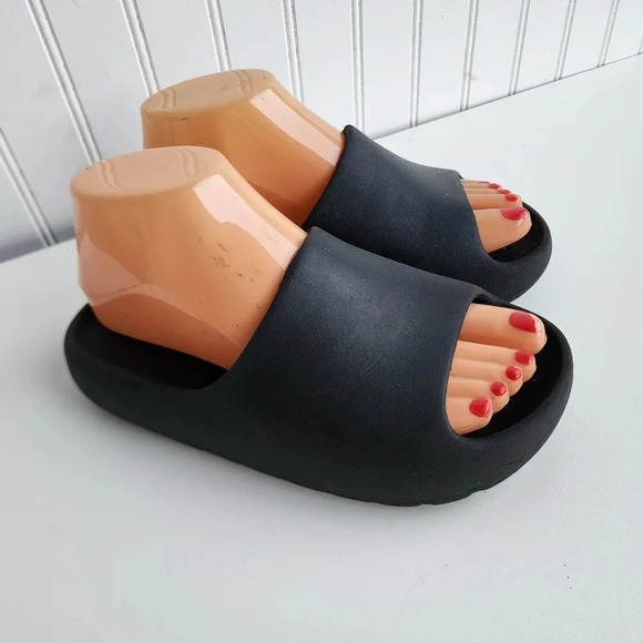 Unionbay Womens Black Thick Flexible Sole Slide Slip on Sandals Black Rubber 7 - Picture 1 of 8